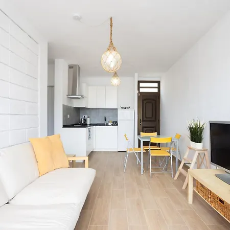 Home2book Sunlit Apt, Pool & Terrace, Americas