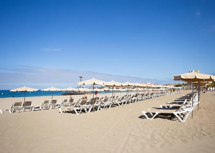 Home2book Sunlit Apt, Pool & Terrace, Americas *