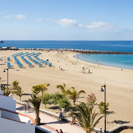 Home2book Sunlit Apt, Pool & Terrace, Americas Apartman *
